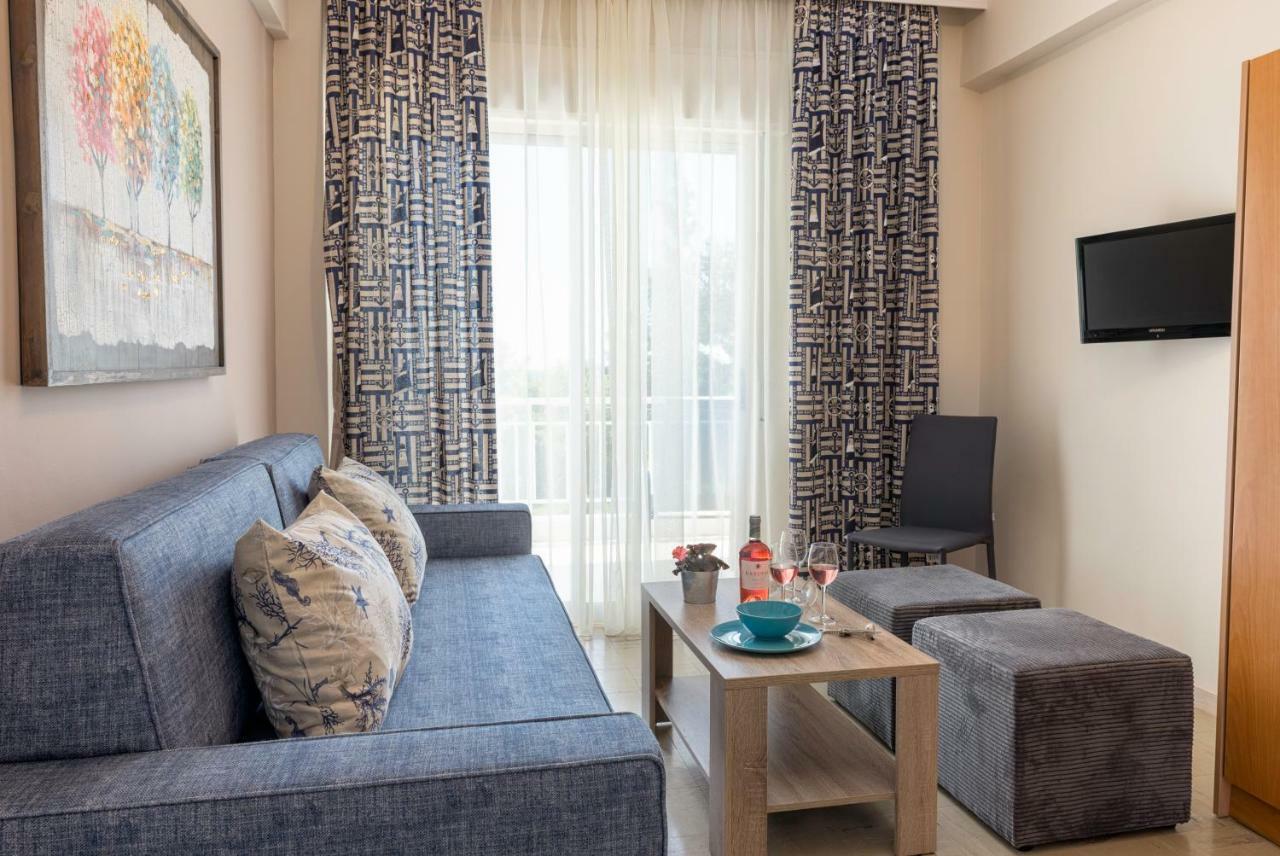 Georgalas Rest Apartments Nea Kallikrateia Exteriör bild